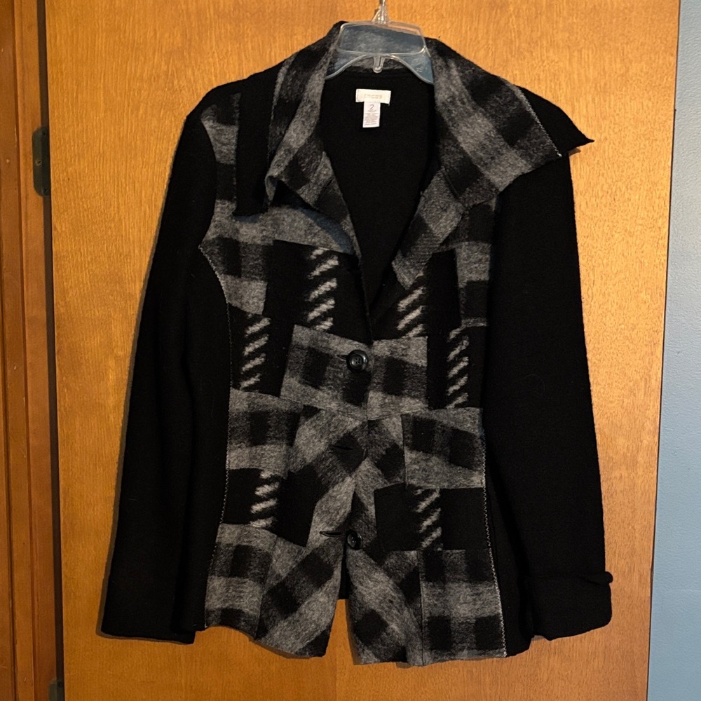 Black & Gray Patterned Women's Jacket - Classic Collared Coat